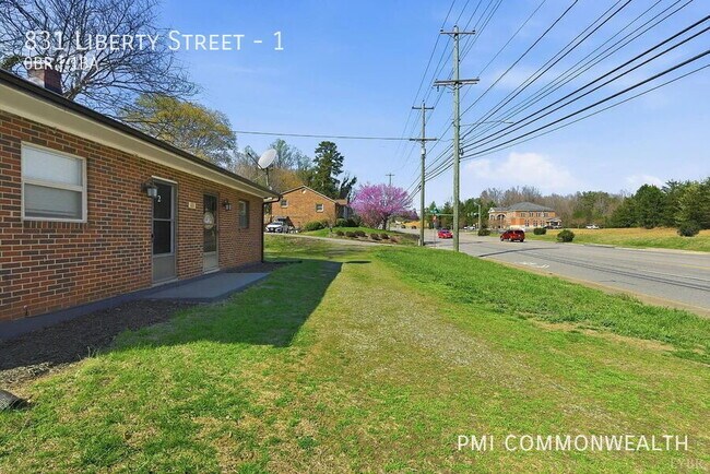 Building Photo - 831 Liberty St