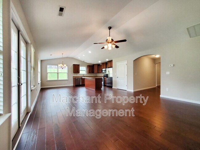 Building Photo - 138 Autumn Hill Rd