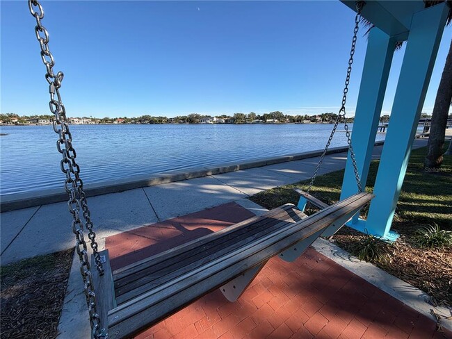 Building Photo - 5519 Commonwealth Ave N