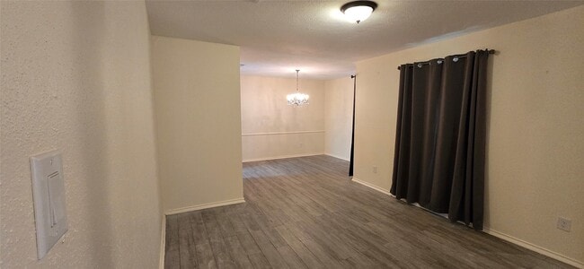 Building Photo - 6910 Krause Dr