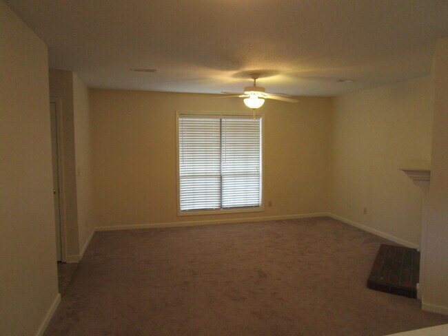 Building Photo - 645 Archdale Dr