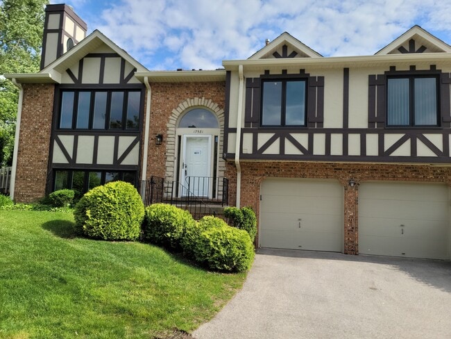 Building Photo - 9264 Windsor Pky