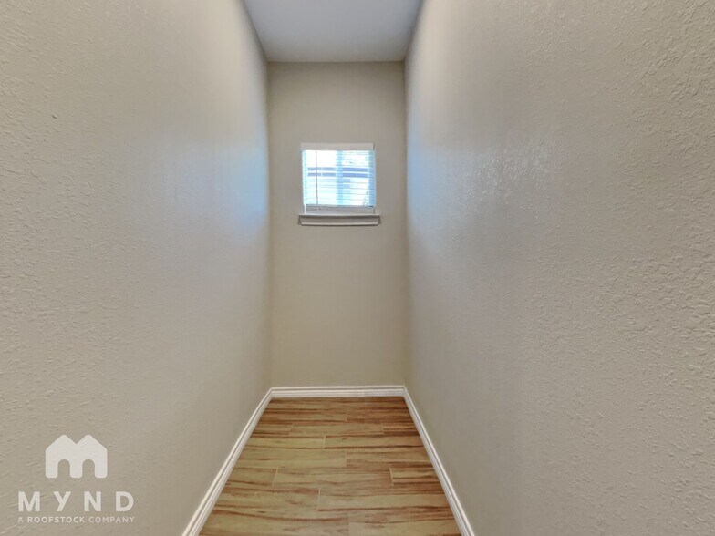 Building Photo - 16871 W Juneau St