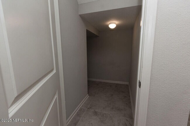 Building Photo - 154 Palisade Dr