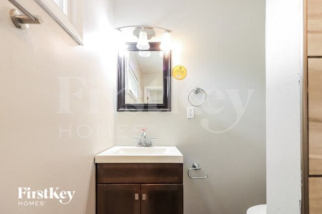 Building Photo - 7120 Eastern Ave