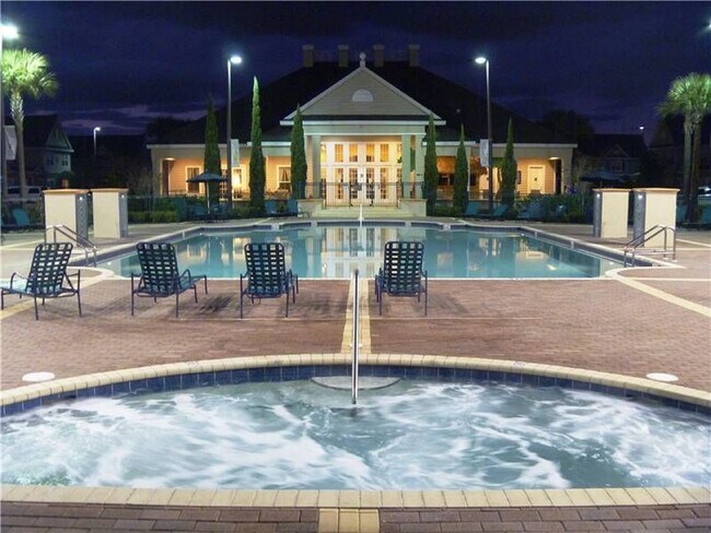 Building Photo - 4600 Yellowgold Rd W