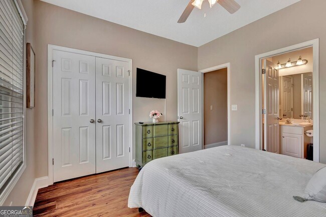 Building Photo - 311 Hambrick Park