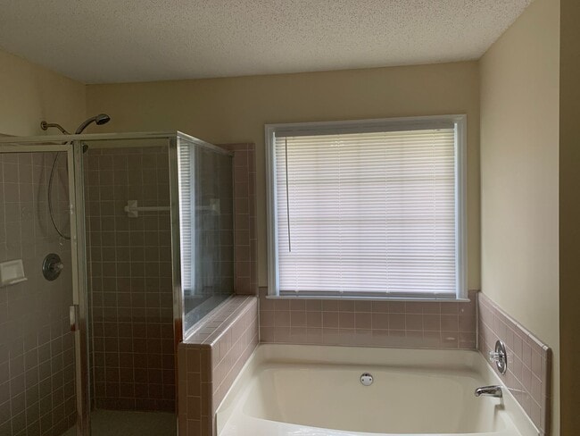 Building Photo - Beautiful Home located in the Brynmoor Com...