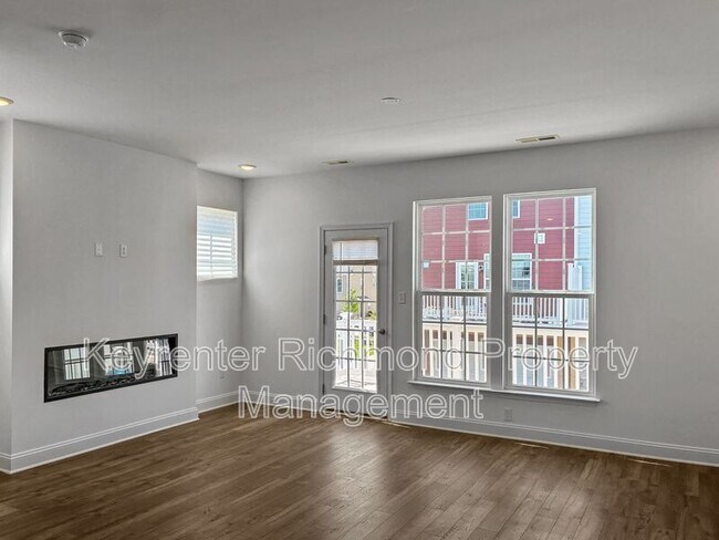 Building Photo - 13801 Randolph Pond Ln