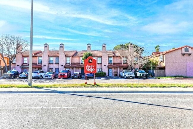 Building Photo - 5500 McPherson Rd