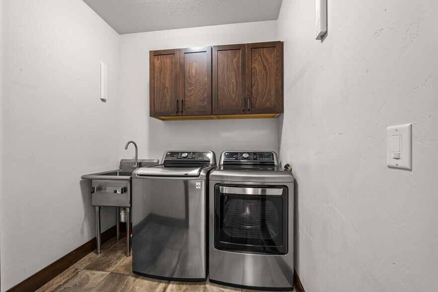 Building Photo - 2759 Paniolo Pl