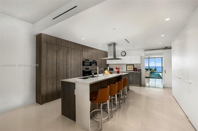 Building Photo - 360 Ocean Dr