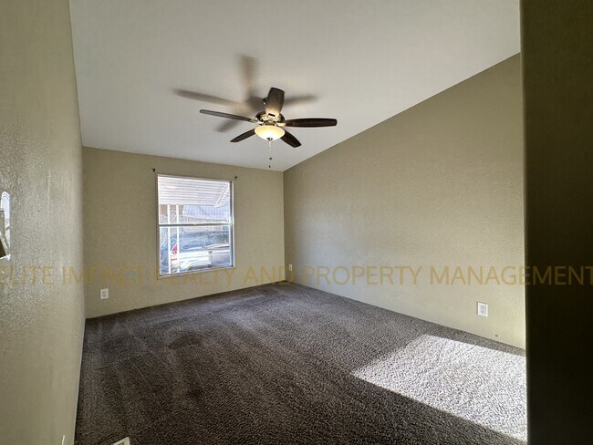 Building Photo - 1664 W Coralbrooke Dr
