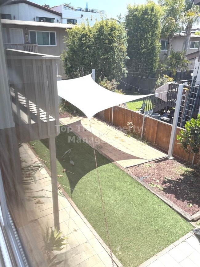 Building Photo - ***Beautiful Oceanfront 3 bed, 2 bath, 2,076 sqft House in Carlsbad Village - Available 06/15***