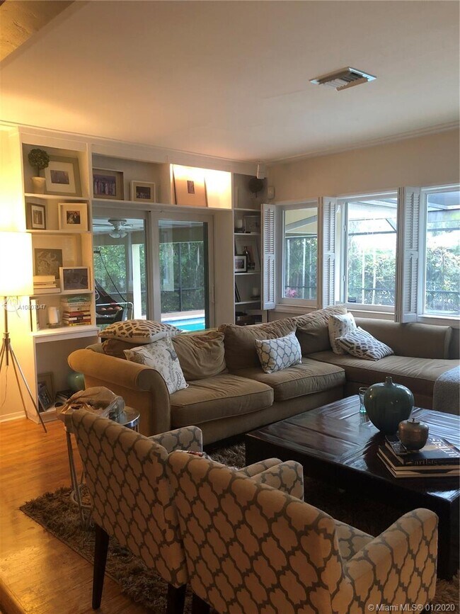 Building Photo - 6810 Granada Blvd