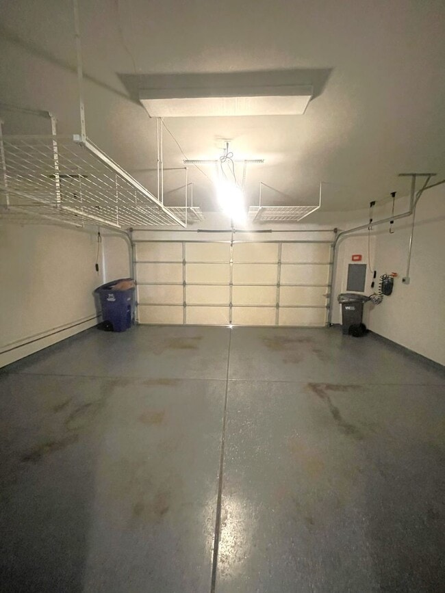 Building Photo - 22774 Amador St