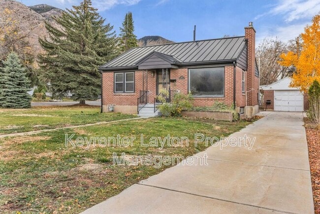 Primary Photo - 1687 Rushton St