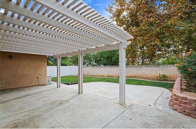 Building Photo - 22931 Springdale Dr