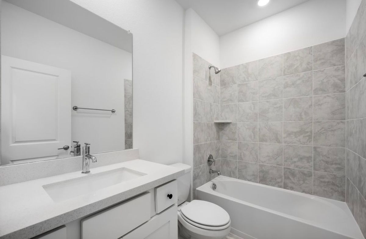 Building Photo - 1108 Broomsedge Mews