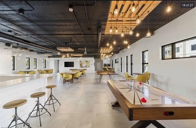 Building Photo - 1111 Central Ave