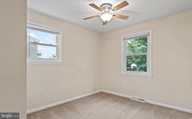 Building Photo - 7660 Turnbrook Dr