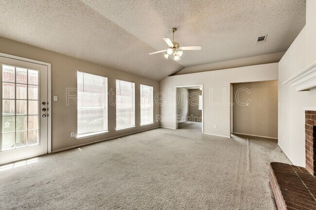 Building Photo - 6010 Wall St
