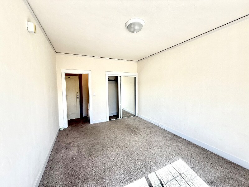 Building Photo - 2818 Telegraph Ave