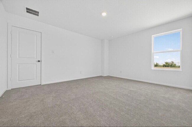 Building Photo - 16722 Spotted Oak Dr