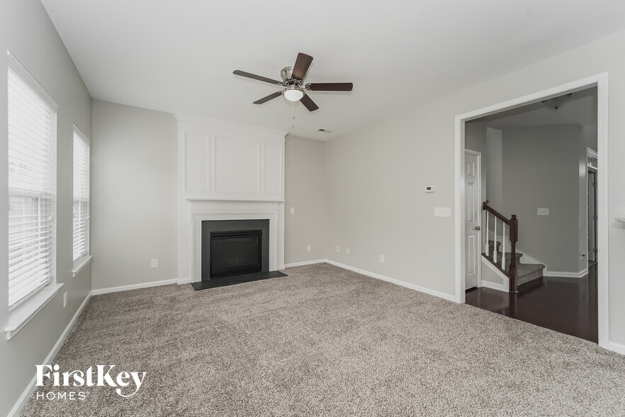 Building Photo - 16618 Grassy Creek Dr