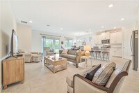 Building Photo - 2916 Royal Gardens Ave