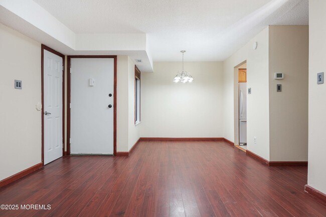 Building Photo - 89 Northrup Dr