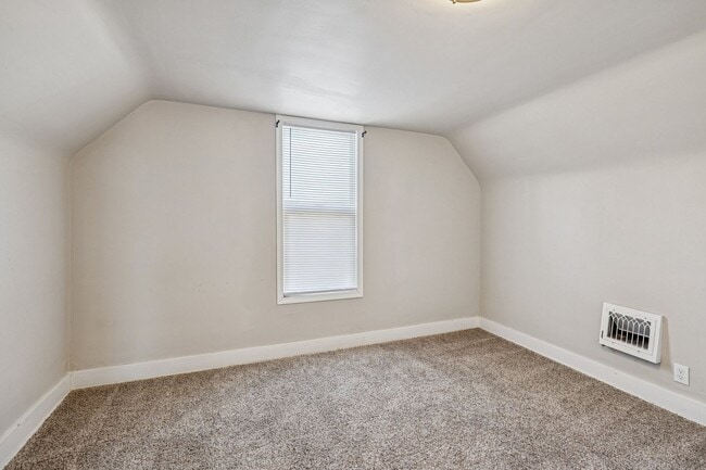 Building Photo - Comfortable 3-Bedroom Living in Benson