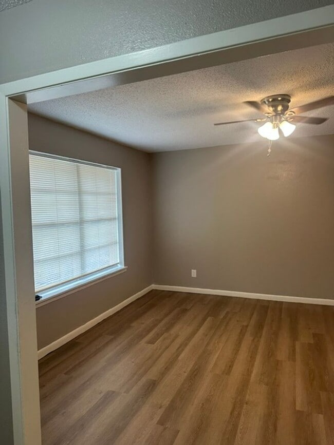 Building Photo - 4/1.5 PTISD Fenced yard and pet friendly