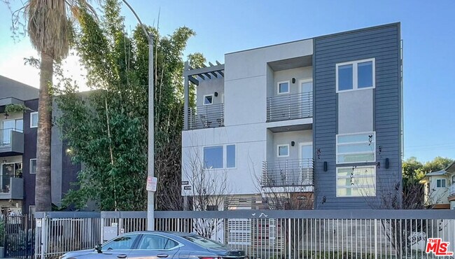 Building Photo - 6546 La Mirada Ave