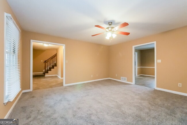 Building Photo - 240 Brookclear Ln
