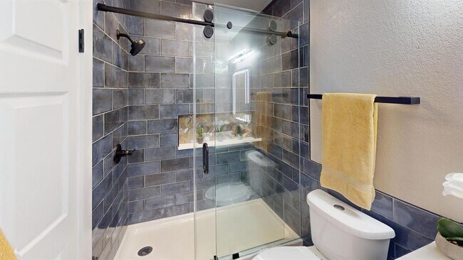 Building Photo - 4301 Banister Ln