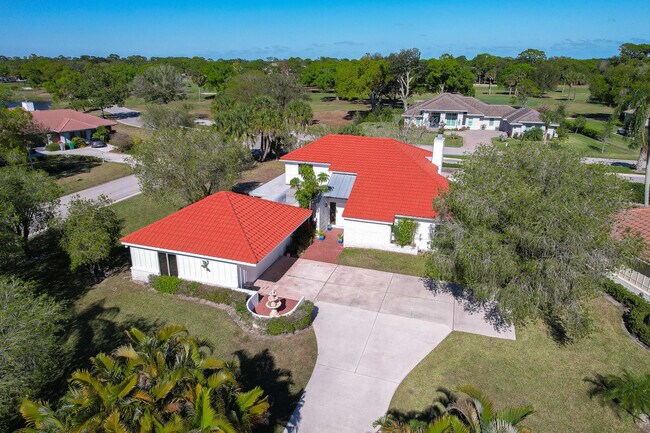 Building Photo - 3000 Conifer Dr