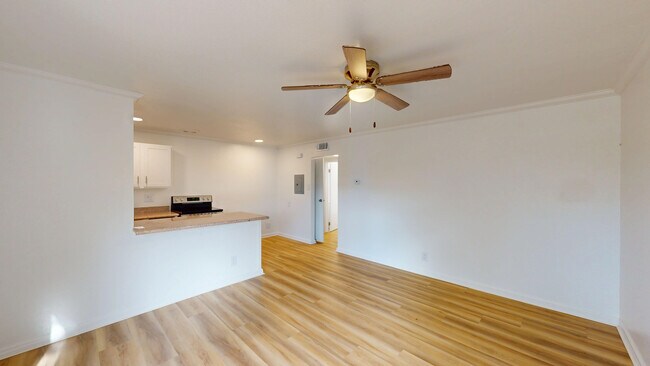 Building Photo - 7 Merrydale Rd