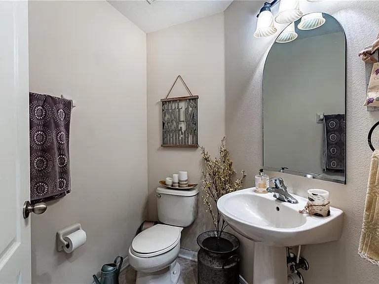 Building Photo - 7326 Forest Mere Dr