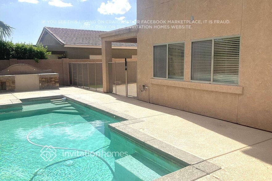 Building Photo - 15415 N 170th Ln