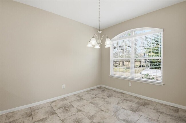 Building Photo - 3411 Country Club Blvd