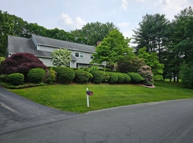 Building Photo - 162 E Emerson Rd