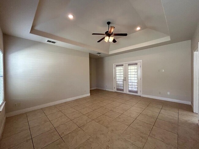 Building Photo - 3335 Hagen Lp