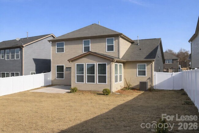 Building Photo - 131 Sand Spur Dr