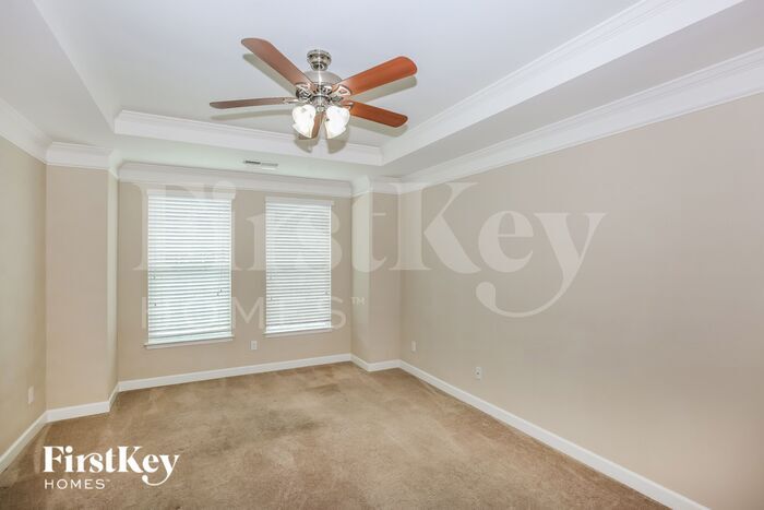 Building Photo - 1006 Garden Oak Dr