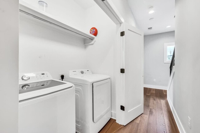 Building Photo - 1332 3rd Ave N