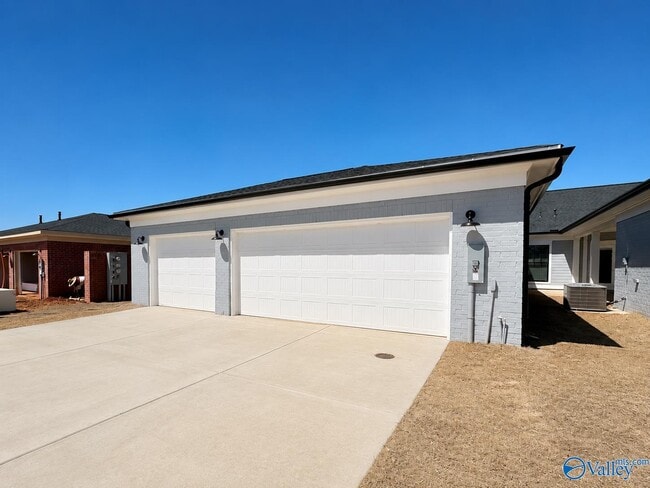 Building Photo - 110 Moss Brk Ln