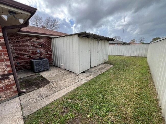 Building Photo - 3508 Decomine St