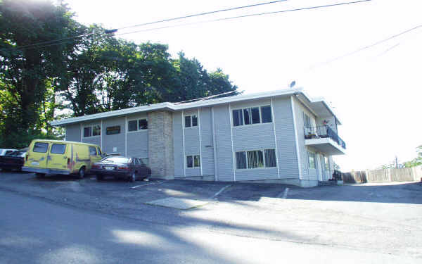 Primary Photo - Wind & Hide Apartments