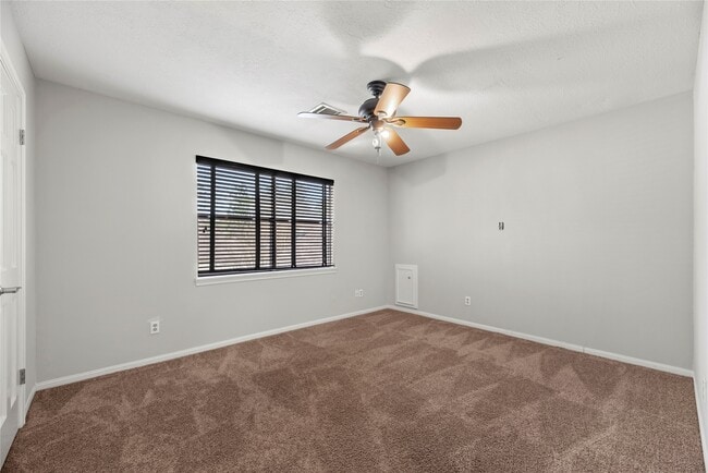 Building Photo - 12218 Moorcreek Dr